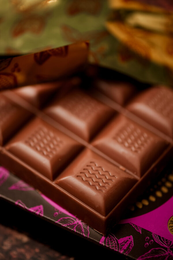 Afrikoa 37% Milk Chocolate Bar with Hazelnuts